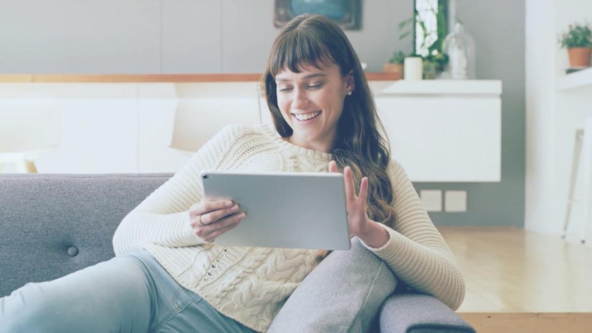 Professional financial discussion setting at Cymeloraqi training facility